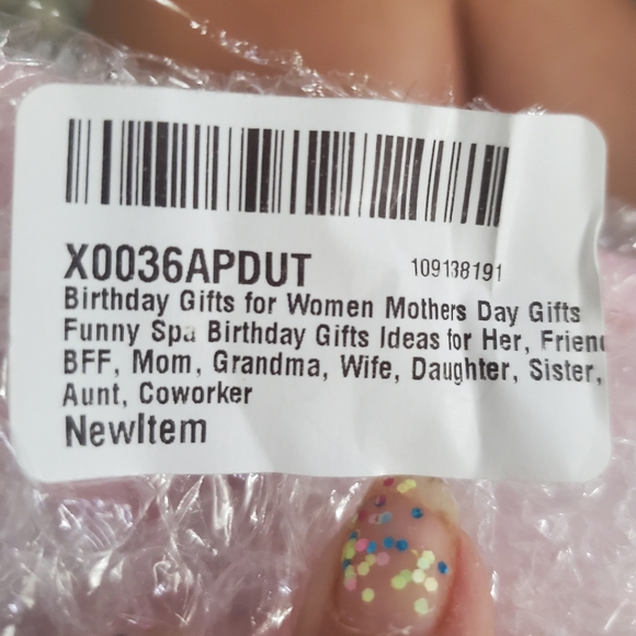 Womans pampered gift set - Picture 5 of 8